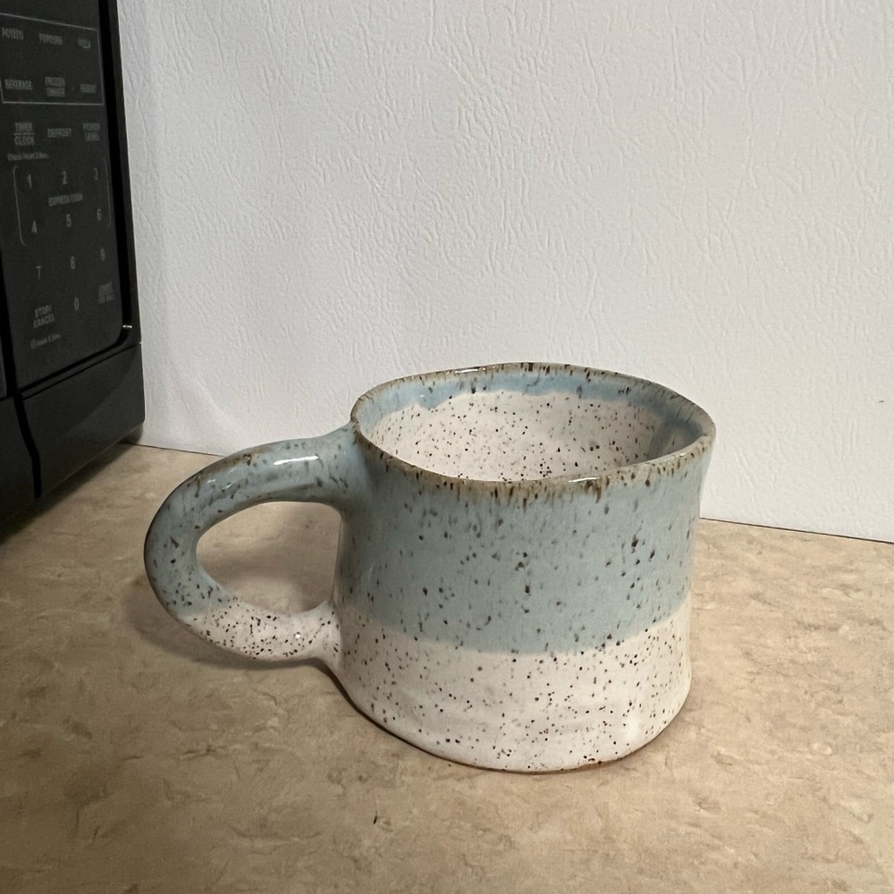 Pottery mug